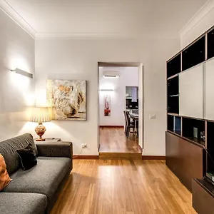  Apartamento Bernini Near The Trevi Fountain - 4 Bedroom Italia