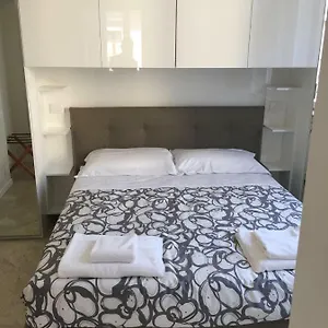  Apartamento Porta Venezia - Downtown Italia